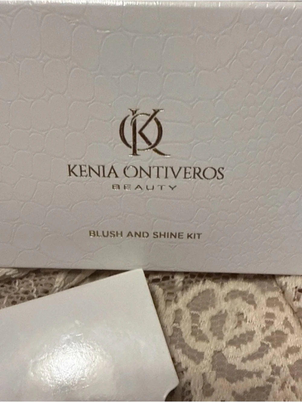 Kenia Ontiveros Beauty Blush and Shine Kit - Neutral Pink Glow